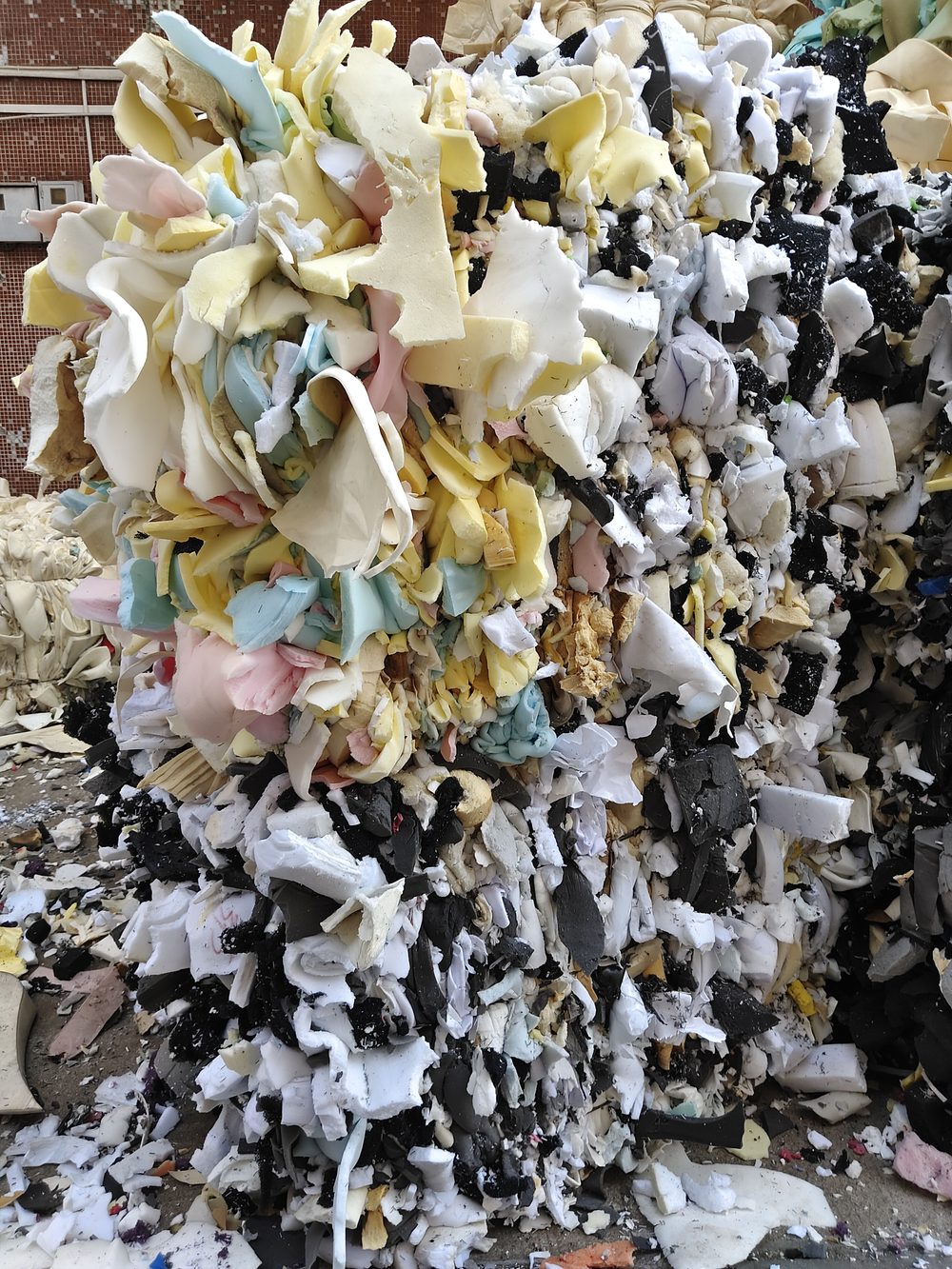 Sponge scraps and filling